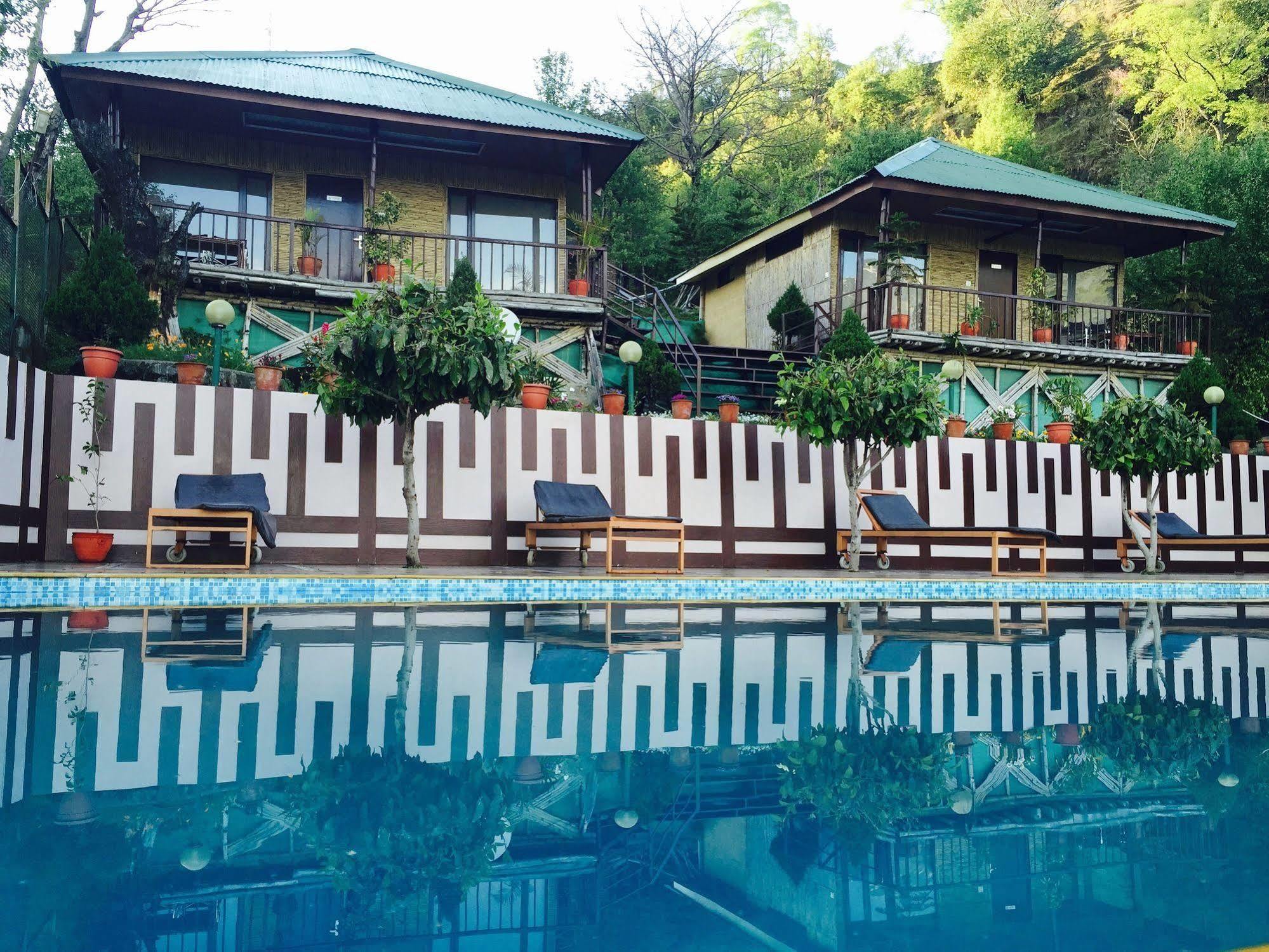 The Exotica Hotel Dharamshala Bagian luar foto